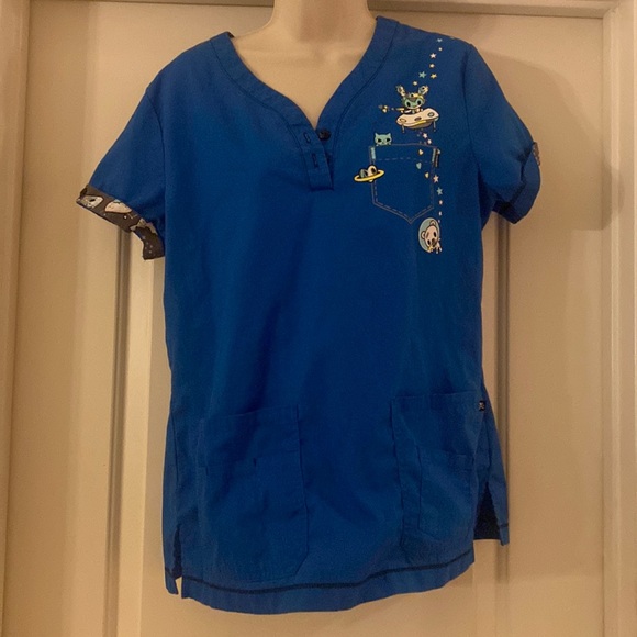 Tokidoki By Koi‎ Scrub Medical Top - Picture 1 of 5